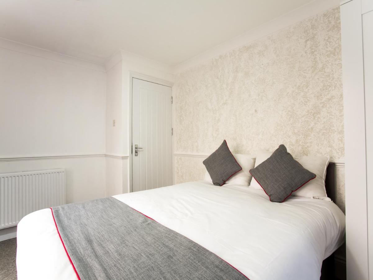 Oyo Brunel Hotel Uxbridge Kültér fotó