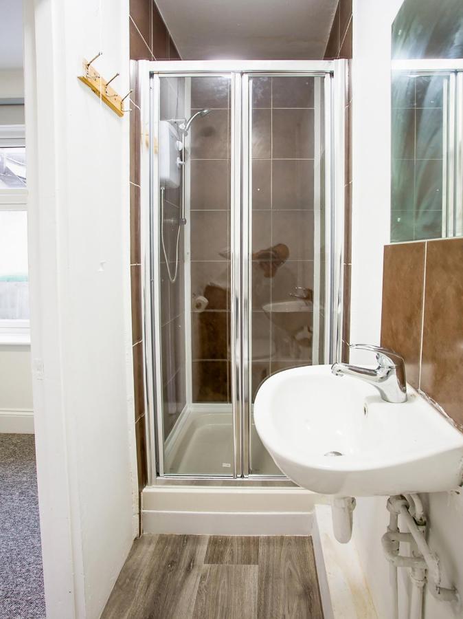 Oyo Brunel Hotel Uxbridge Kültér fotó